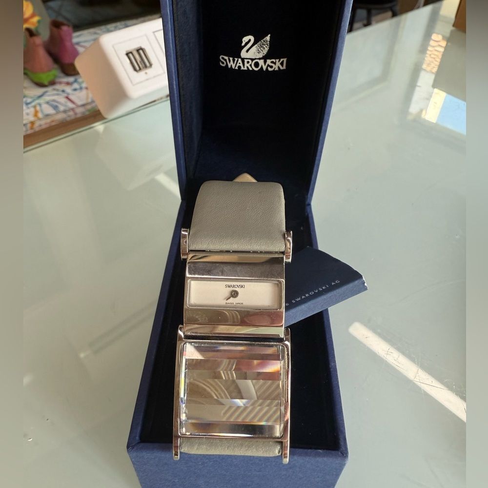 Swarovski Women’s Swiss Made Crystal Bracelet Watch – Silver w/ Box FWD235SIM4‎